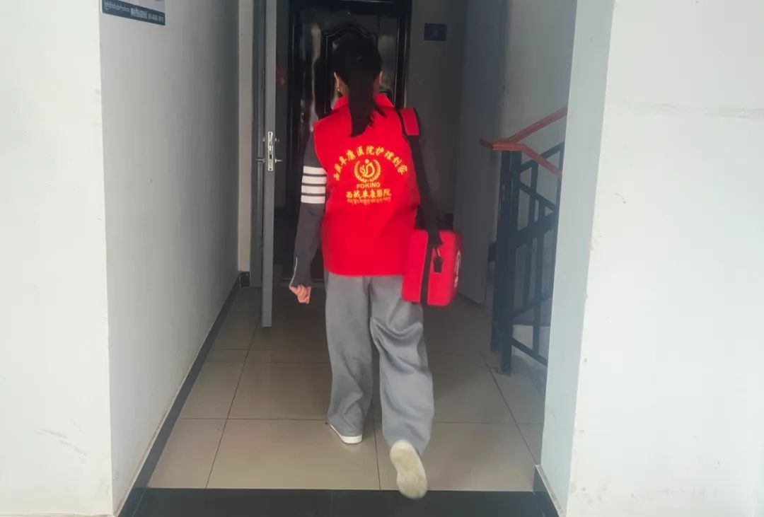 西藏阜康醫院“護理到家”服務再添暖心行動，骨科患者居家享專業服務！
