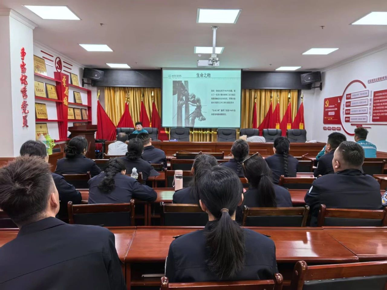 筑牢安全防線，提升實戰救護能力——西藏阜康醫院赴拉薩市公安局刑警支隊開展急救知識培訓
